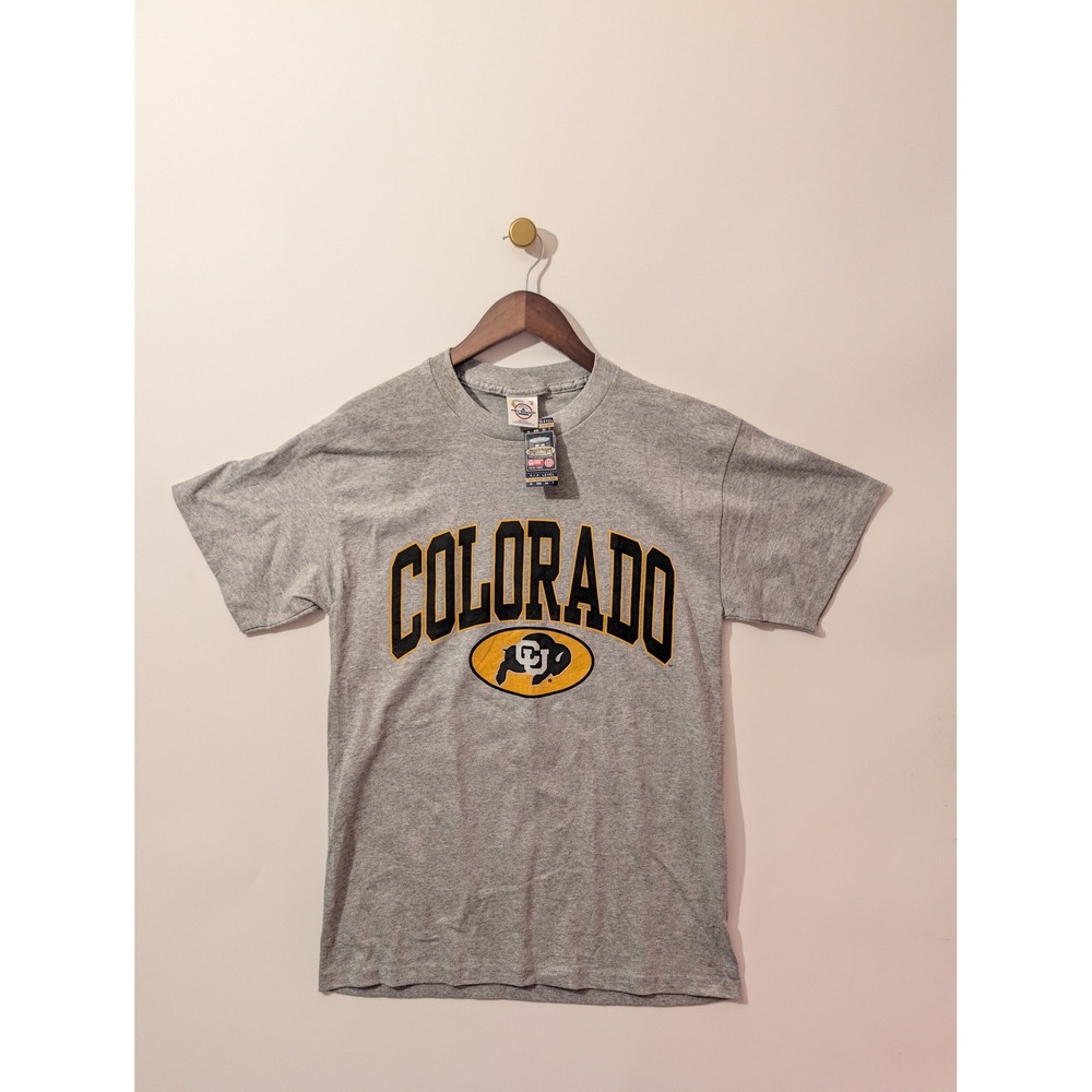 Delta Colorado Buffaloes T-Shirt Mens M Gray NWT Stained CU Buffs NCAA Graphic